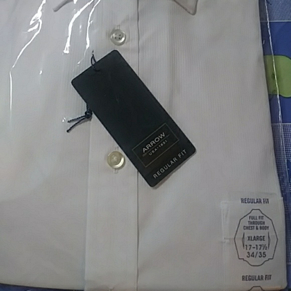 Brand new Arrow Shirt - Picture 3 of 5